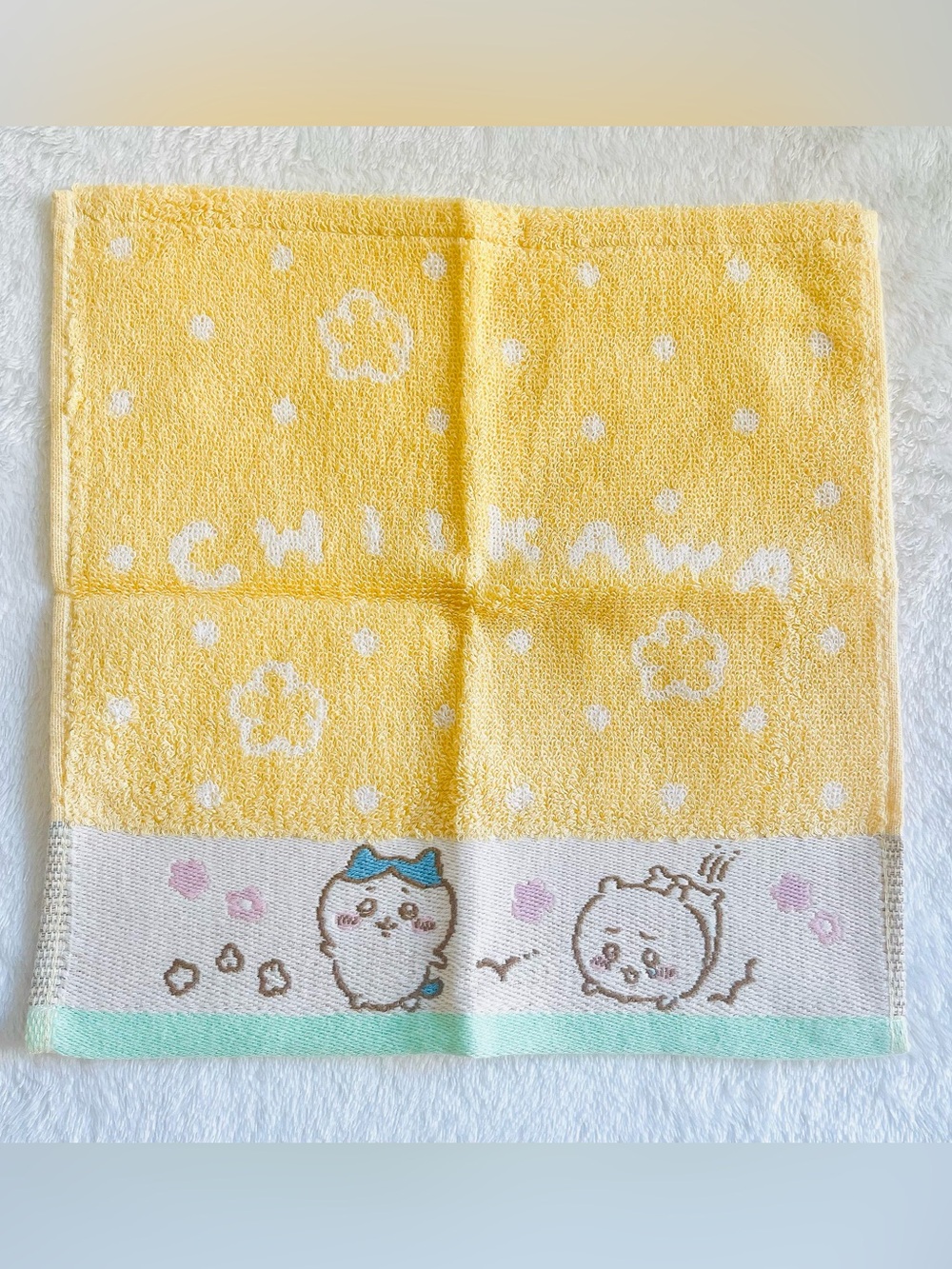 NWOT Marushin Chiikawa Hachiware Mini Towel - Yellow 100% Cotton